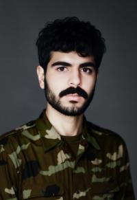 وحید کریمی